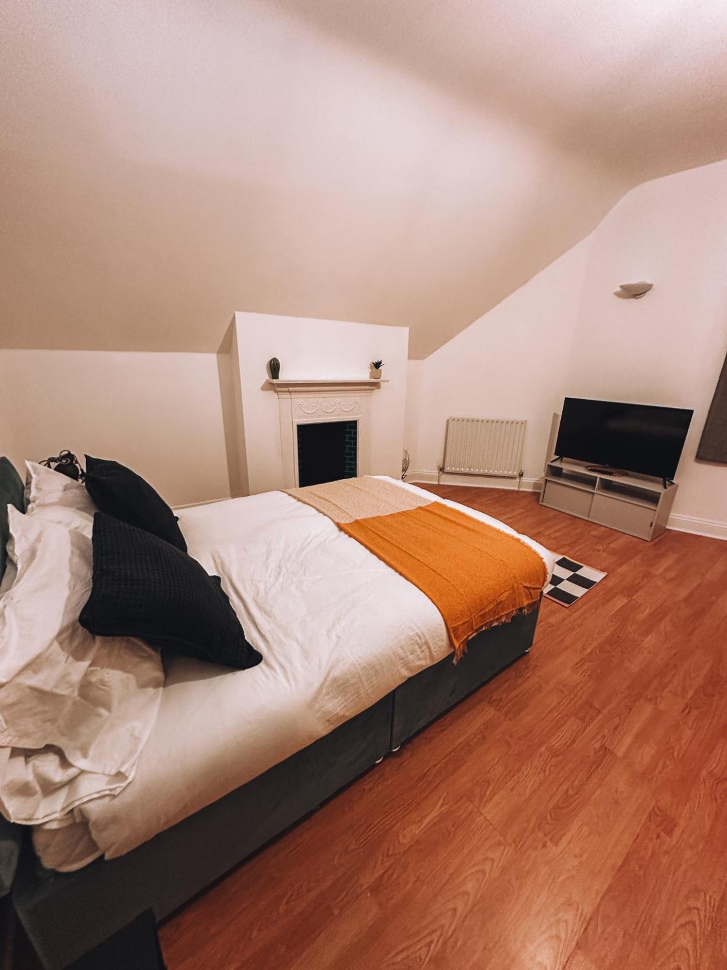 Spacious 3 Rooms In Tooting London Exterior foto