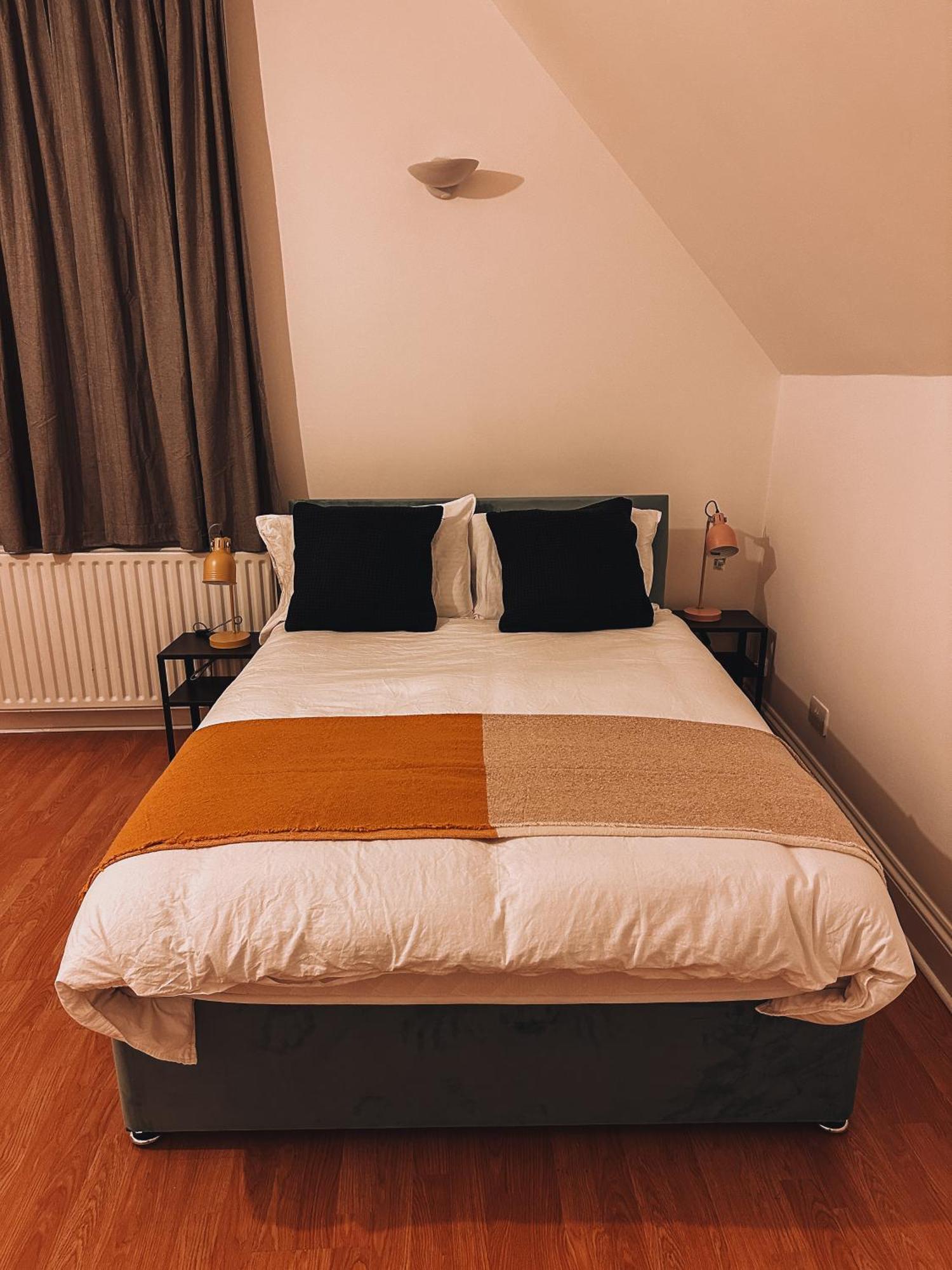 Spacious 3 Rooms In Tooting London Exterior foto